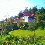 Semesterbostad House Afan *