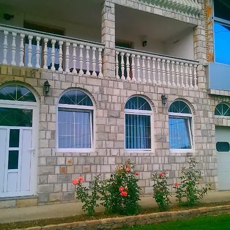 House Afan * Hadzici