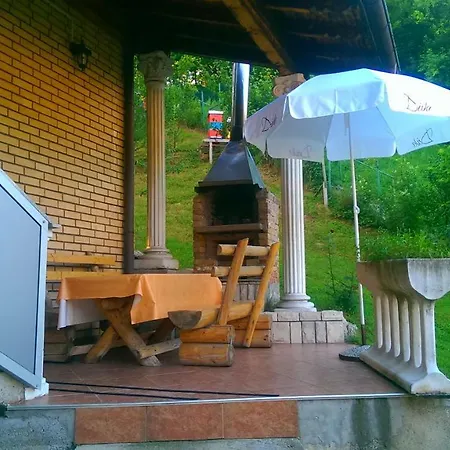 House Afan Vikendica *